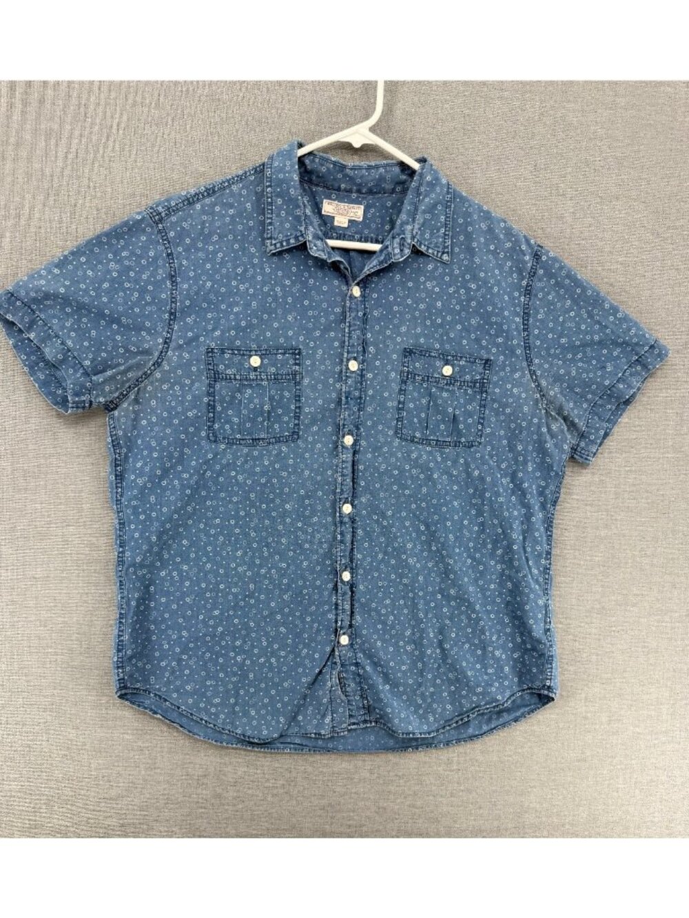 Wallace & Barnes Short Sleeve Button Shirt Mens XL Blue Spotted Pockets J Crew